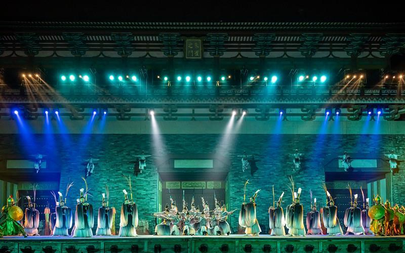 文旅大V探访夜游标杆唐城 国风电音泼水节引爆万人狂欢_fororder_5dec1c32f0c24f4b954f2976bb9fb995