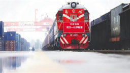 中国空调坐上中欧班列为欧洲送清凉 从武汉工厂到欧洲客厅只需20天