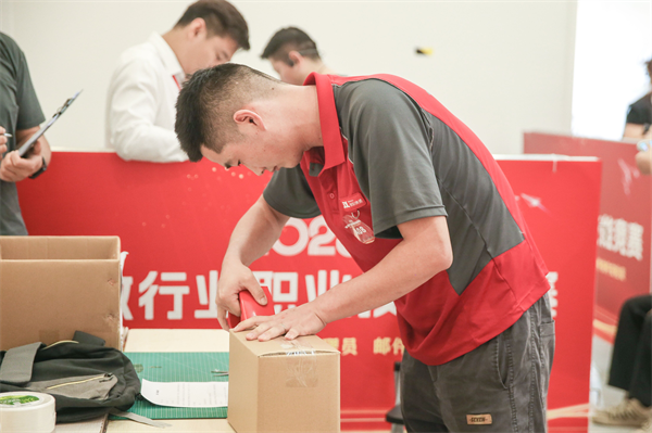 湖北邮政技能大赛争锋 快递员亮出“硬实力”_fororder_图片6