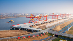 中交二航局承建的周口港中心港区中心作业区（一期）正式开港