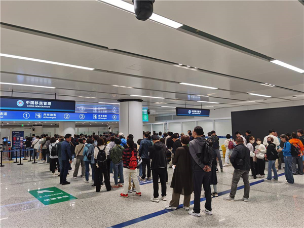 免签入境人次增长94% 三峡航空口岸国际“朋友圈”扩至35国_fororder_17615e33af2c45c3bfb9c8542c3ea944