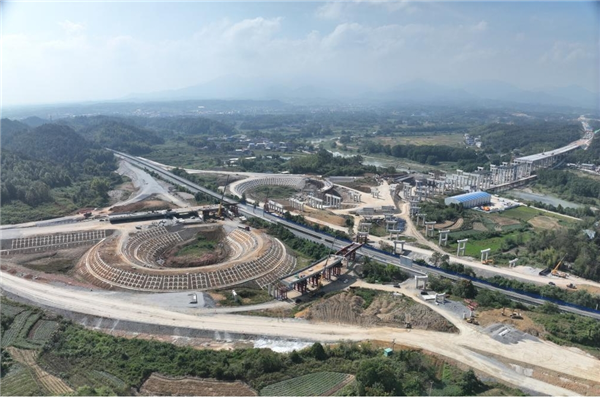 湖北重点交通工程建设按下“快进键”_fororder_01