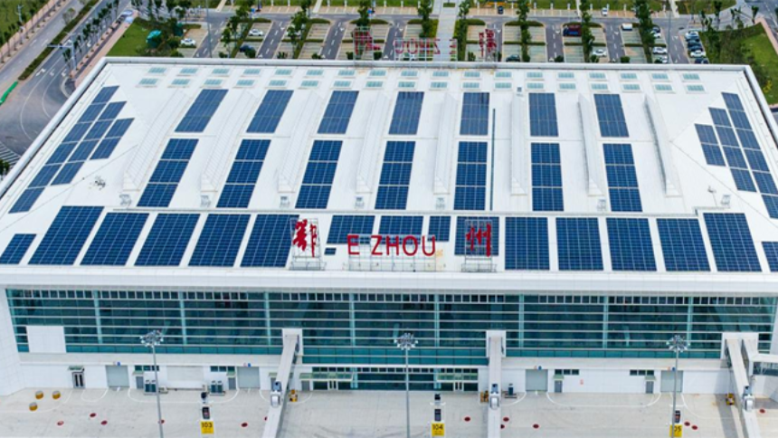 换个角度看花湖机场：日均130架次货机进出港背后的绿色脉动