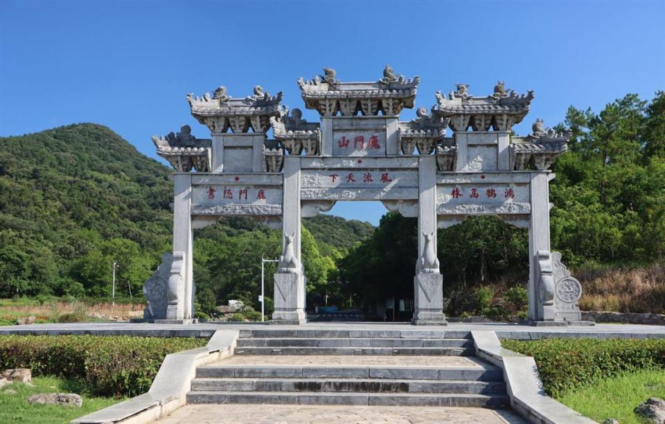 千年古城VS现代狂欢 襄阳打造盛夏“水陆诗”立体亲子游