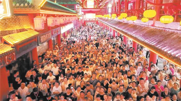 夜游成为新时尚 湖北新增4家国家级夜间文旅消费集聚区_fororder_微信图片_20250813094124