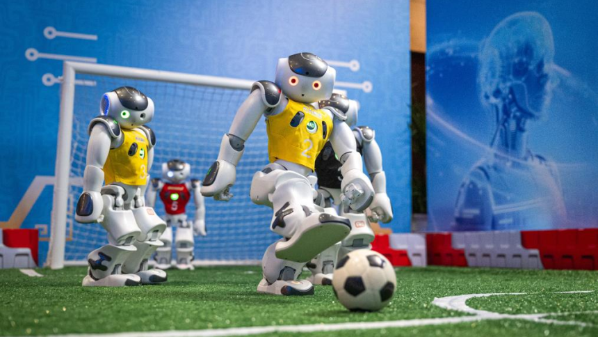 多款eVTOL航空器、人形机器人亮相武汉_fororder_微信图片_20260226105220