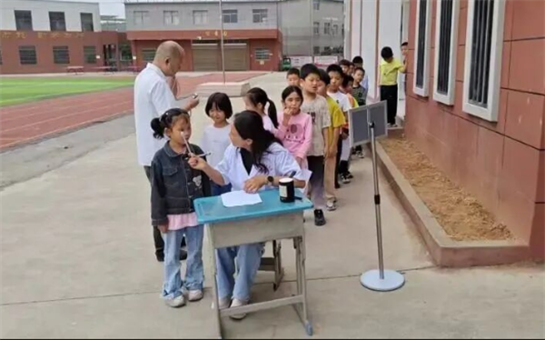 医卫融合焕新动力 阳新县浮屠镇“医”路畅行“卫”民暖心_fororder_微信图片_20260201163956