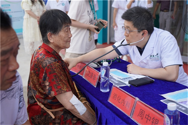 武汉市江夏区纸坊街社区卫生服务中心党总支“六进”行动深耕基层惠民生_fororder_图片67