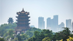 “跟黄鹤楼同框”带火多条文旅街巷