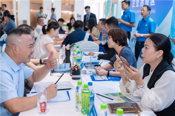 越南贸易与投资代表团来鄂达成多项合作_fororder_图片27