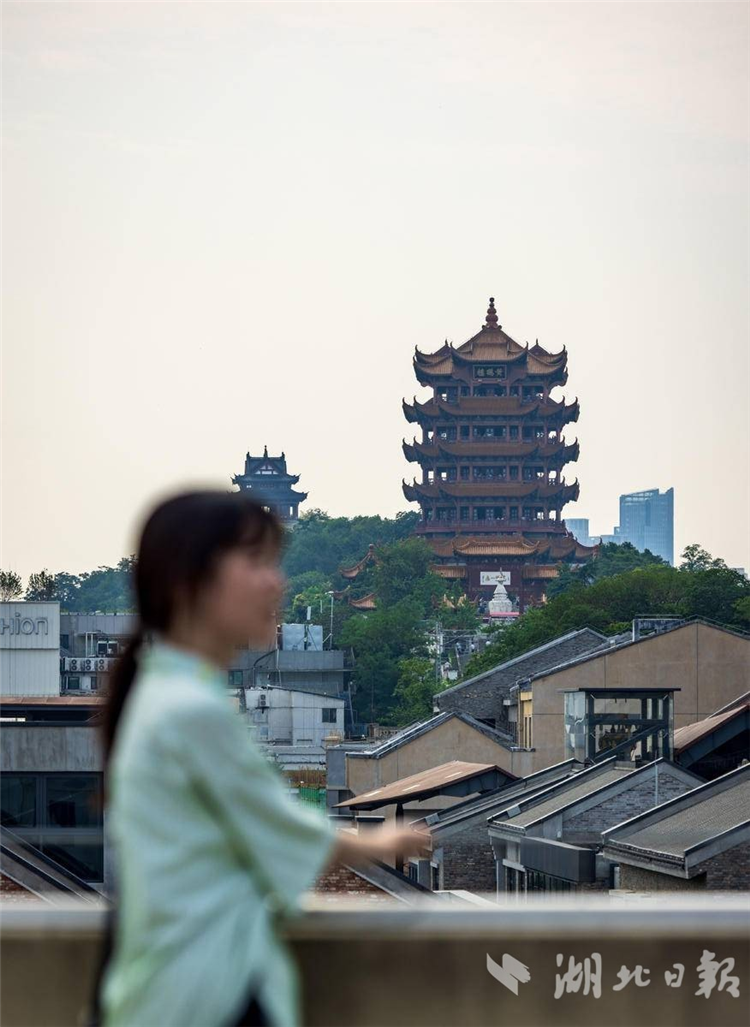 “跟黄鹤楼同框”带火多条文旅街巷_fororder_05