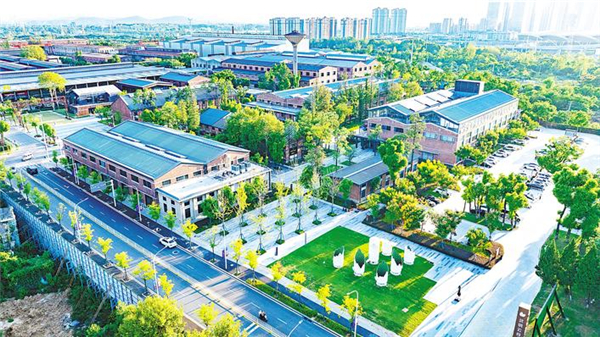 武汉城市更新带动产业焕新_fororder_01