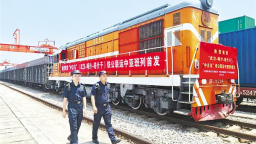 出海通道越来越多 外贸成色越来越新 前7个月湖北省进出口总值增长近三成