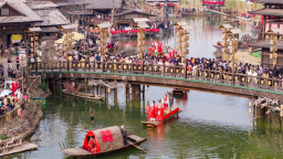 六对夫妻江夏里行汉婚 演绎跨越半个世纪的中式浪漫