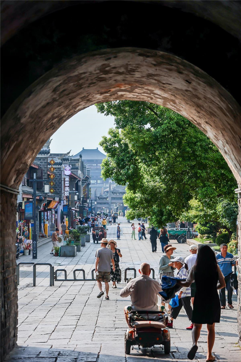 “这是活着的古城！”文旅大V跨越千年 探访襄阳古城、北街、管家巷_fororder_131b79d1dfc146bc85d71c155279b694