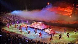 从“水秀”爆满到夜赏长江，武汉凭“夜游IP矩阵”跻身暑期全国热门目的地