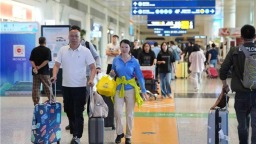 货邮吞吐量同比劲增48.6% “超级黄金周”湖北民航客货两旺活力足