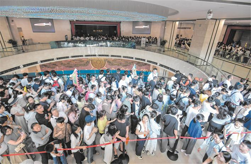 湖北A级景区接待游客2036万余人次 武汉上榜国内十大热门目的地_fororder_01