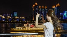 ​诗韵江城青春启航 两江游打造诗意毕业之旅