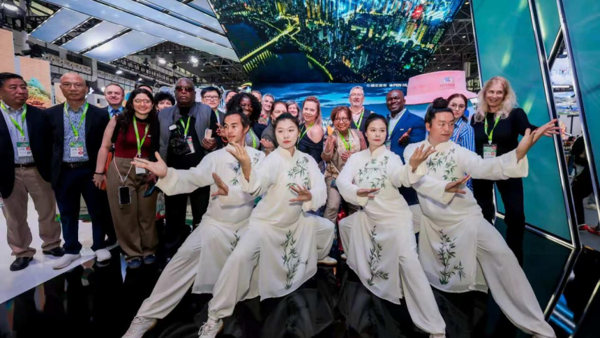3300万意向成交！2025中国国际旅交会湖北“圈粉”全球_fororder_图片1