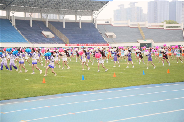 2025年襄阳市中小学生“向阳杯”体育竞赛开启_fororder_图片30