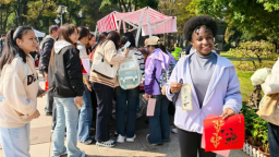 国际居民玩转社区“世博会” 华中师大文化市集尽显万国风情
