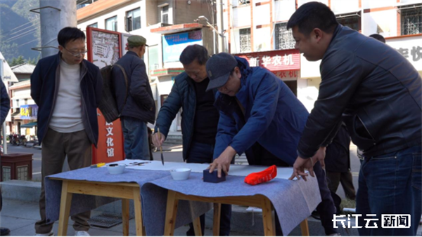 宜昌长阳:“巴风土韵”耀资丘 非遗传承展活力