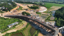 通修高速公路第二标段项目首联现浇梁顺利浇筑