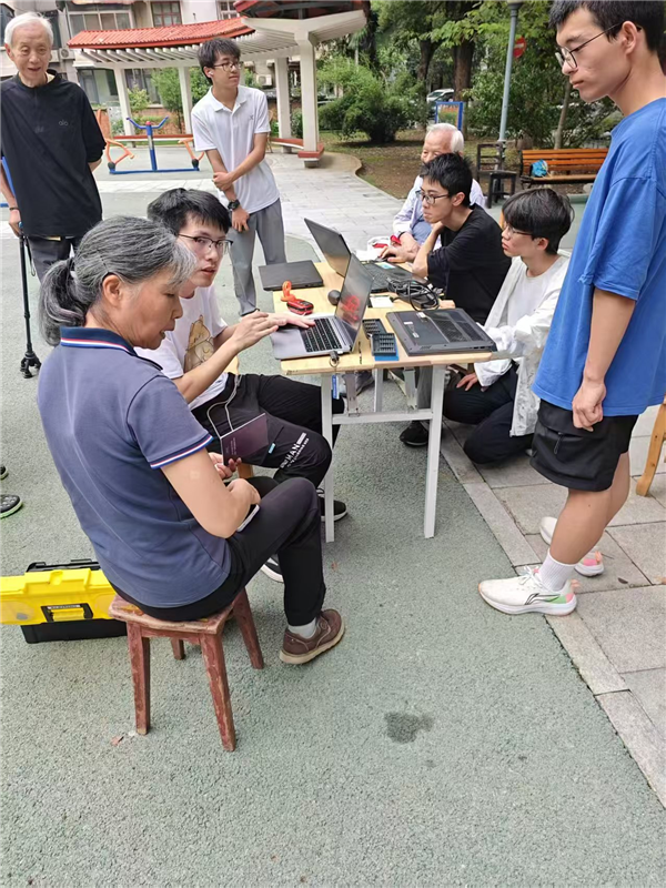 多元共治聚合力 便民服务暖人心——华师大社区携手多方力量共建美好家园_fororder_04