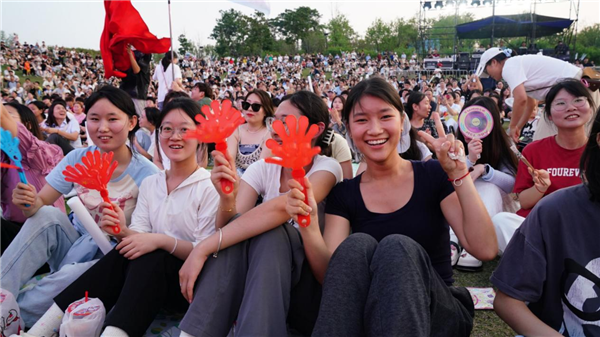 襄阳市襄城区第三届大学生襄水音乐季火热来袭_fororder_图片2