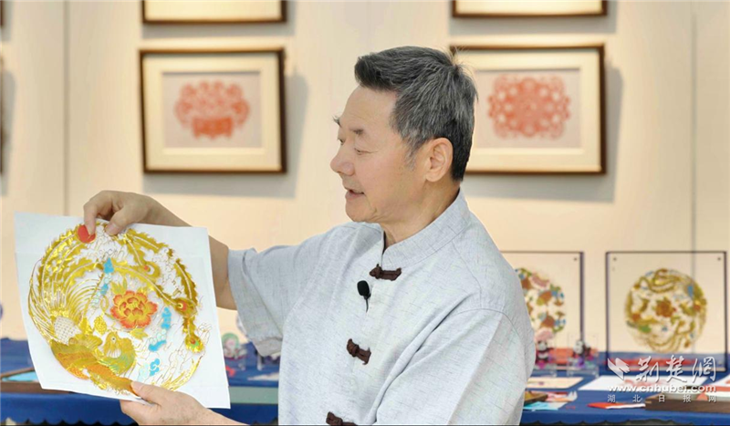从“电力工匠”到“剪纸大师”：非遗大师沈松柏的跨界人生_fororder_533a8b2889a78214bcd1d5b8bc161fea