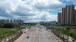 云南昆明飞虎大道（万德街-翔鹰街）通车