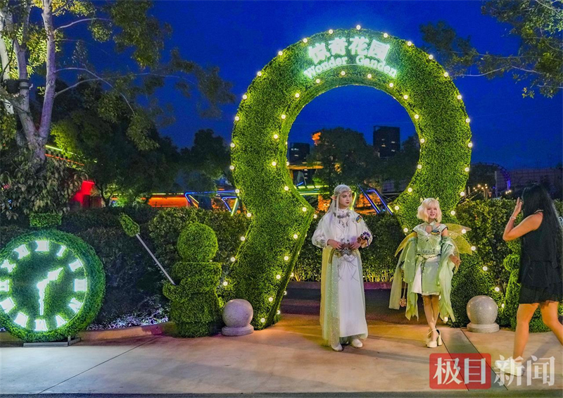 武汉欢乐谷潮玩节震撼来袭 连续59天嗨玩不停_fororder_f945990c1d854396b7411cd2f87dd59b