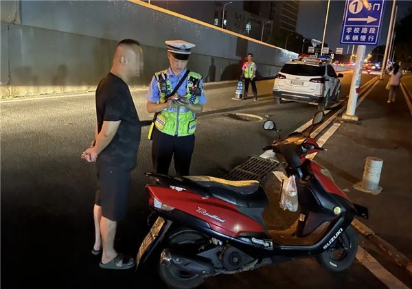 武汉交警蒋仲超抢救12天后不幸牺牲_fororder_640 (3)