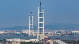 世界最大跨径双层悬索桥狮子洋大桥主塔封顶