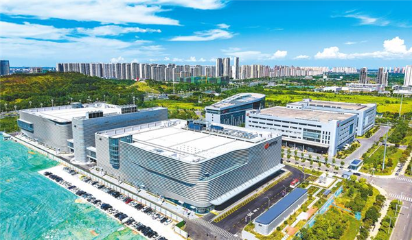 行业巨头竞相追投武汉光谷_fororder_微信图片_20250825100756