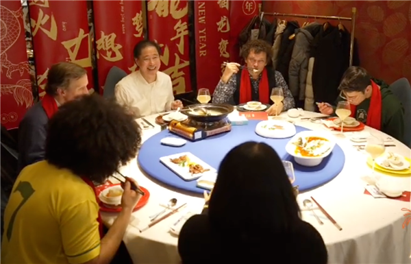 从地方风味到国际名片 湖北餐饮民营企业合力推动楚菜“出圈”