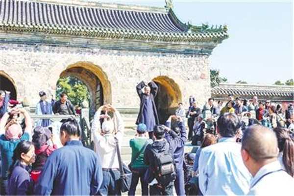 全球旅行商在荆楚看风景品文化 让更多外国游客了解武当山神农架