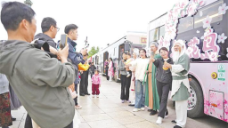 “侠义公交”、跨省公交、菜篮公交、带货公交 湖北特色公交线路越开越多