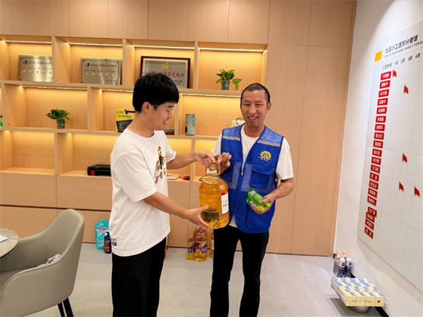 武汉市白玉山街道“便民集市+积分兑换”解锁社区共建新模式