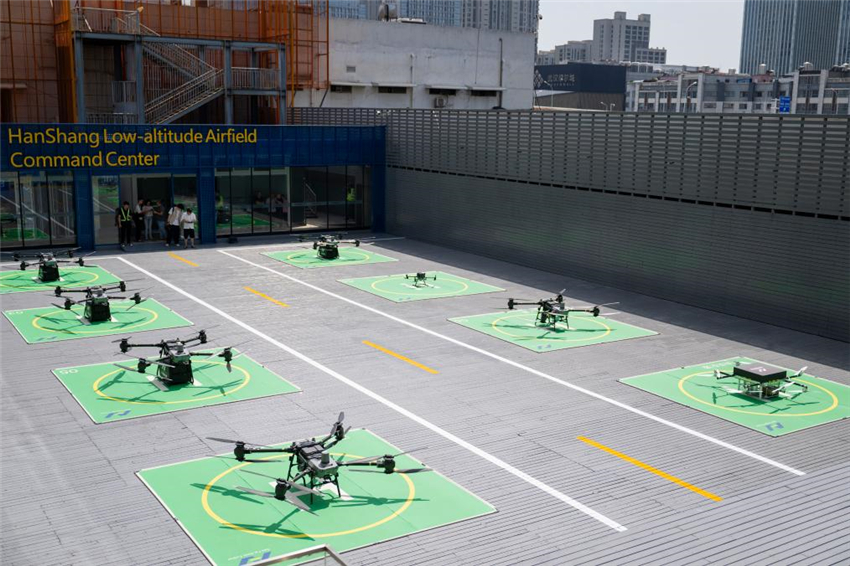 武汉新增10条低空物流航线_fororder_202506167ba4e34ccd544f3fae9779c574fc6d13_2a9131960e03415c9168b2cc7fbd6a6d
