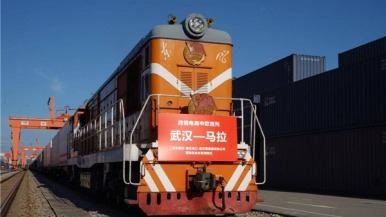 18天直达欧洲“心脏” 武汉跨境电商专列开行