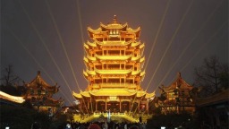 元旦假期旅游市场火爆 湖北文旅成亮眼名片