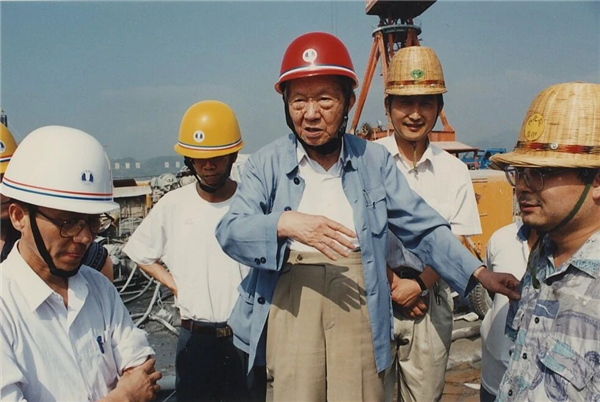 踏遍江河的赤子：记“水电泰斗”张光斗_fororder_图片8