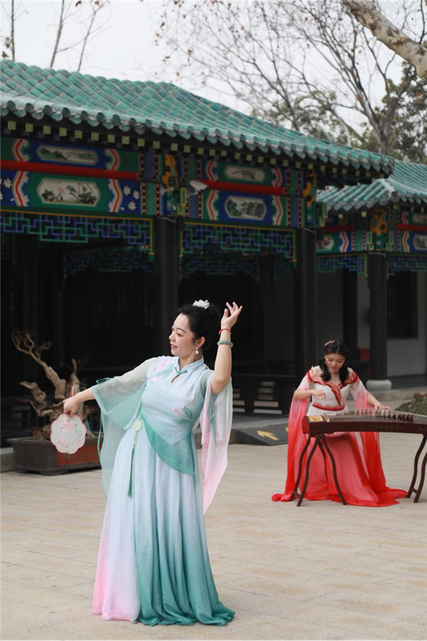 迎三八妇女节 武水集团在古琴台举办“既济书苑”女职工国学活动_fororder_图片6