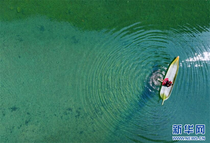 湖北鹤峰：秘境之旅船在空中漂_fororder_202505148c758715a5f543248b115130012e17cc_202505148bfcaa09455543f2ada8c5f7acfa51f1