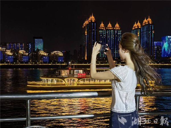 武汉将建设游轮母港_fororder_微信图片_20250709092646