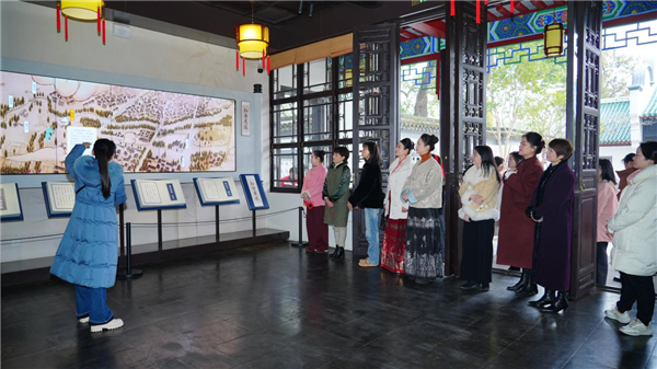 迎三八妇女节 武水集团在古琴台举办“既济书苑”女职工国学活动_fororder_图片3