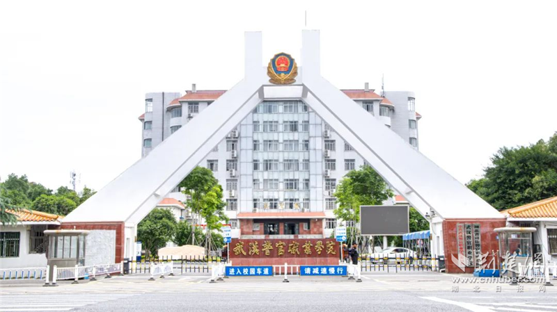 震撼来袭！武汉警官职业学院2025招生宣传片《未来有解》正式发布！_fororder_3