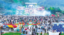 湖北避暑游 清凉地标留客 花式服务贴心